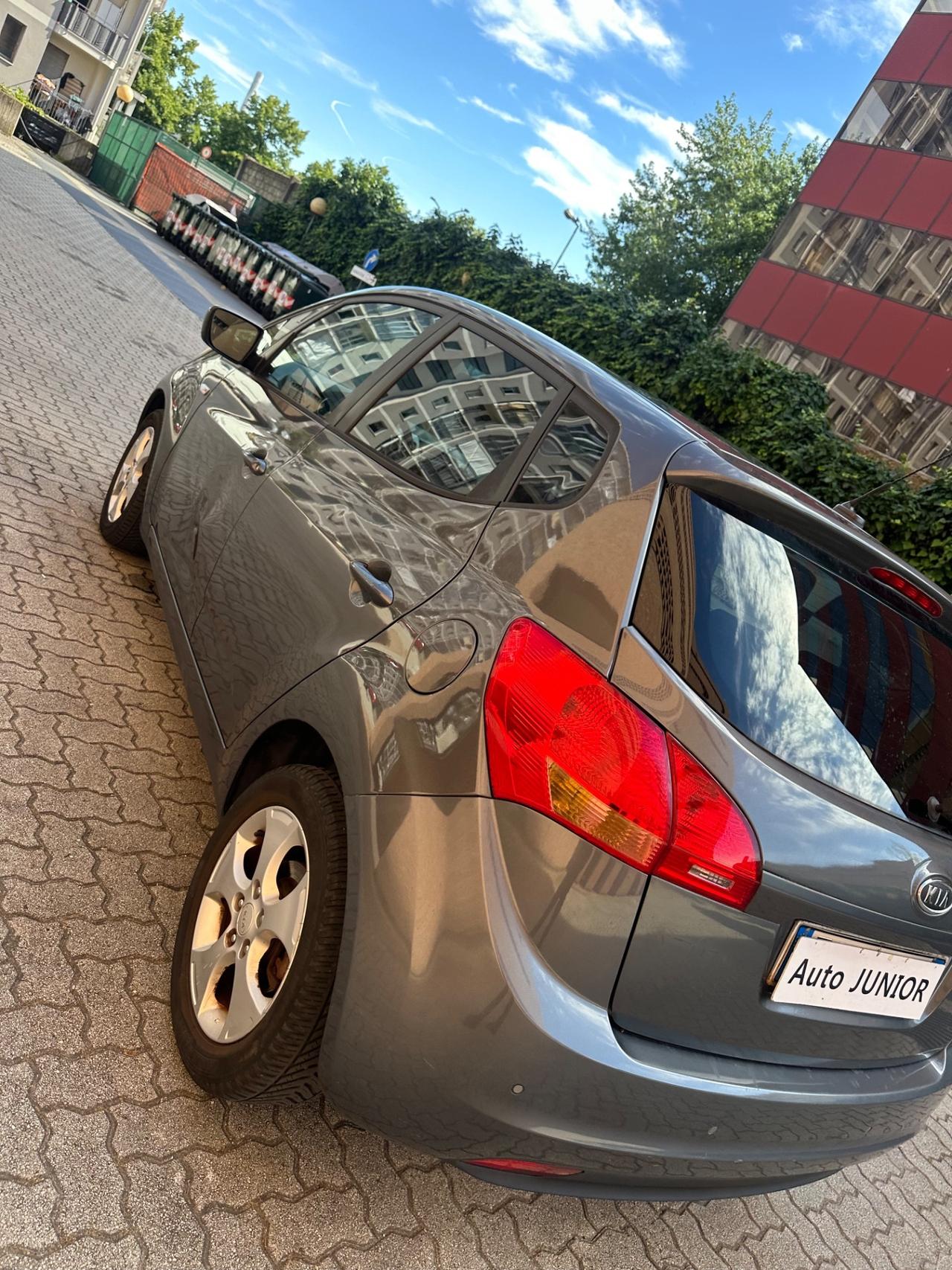 Kia Venga 1.4 CRDi 90CV WGT EX
