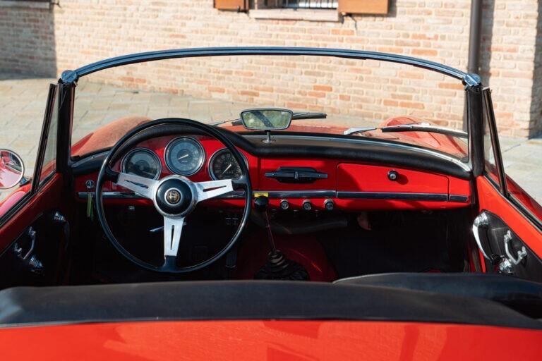 1964 Alfa Romeo Giulia Spider - RDS01661