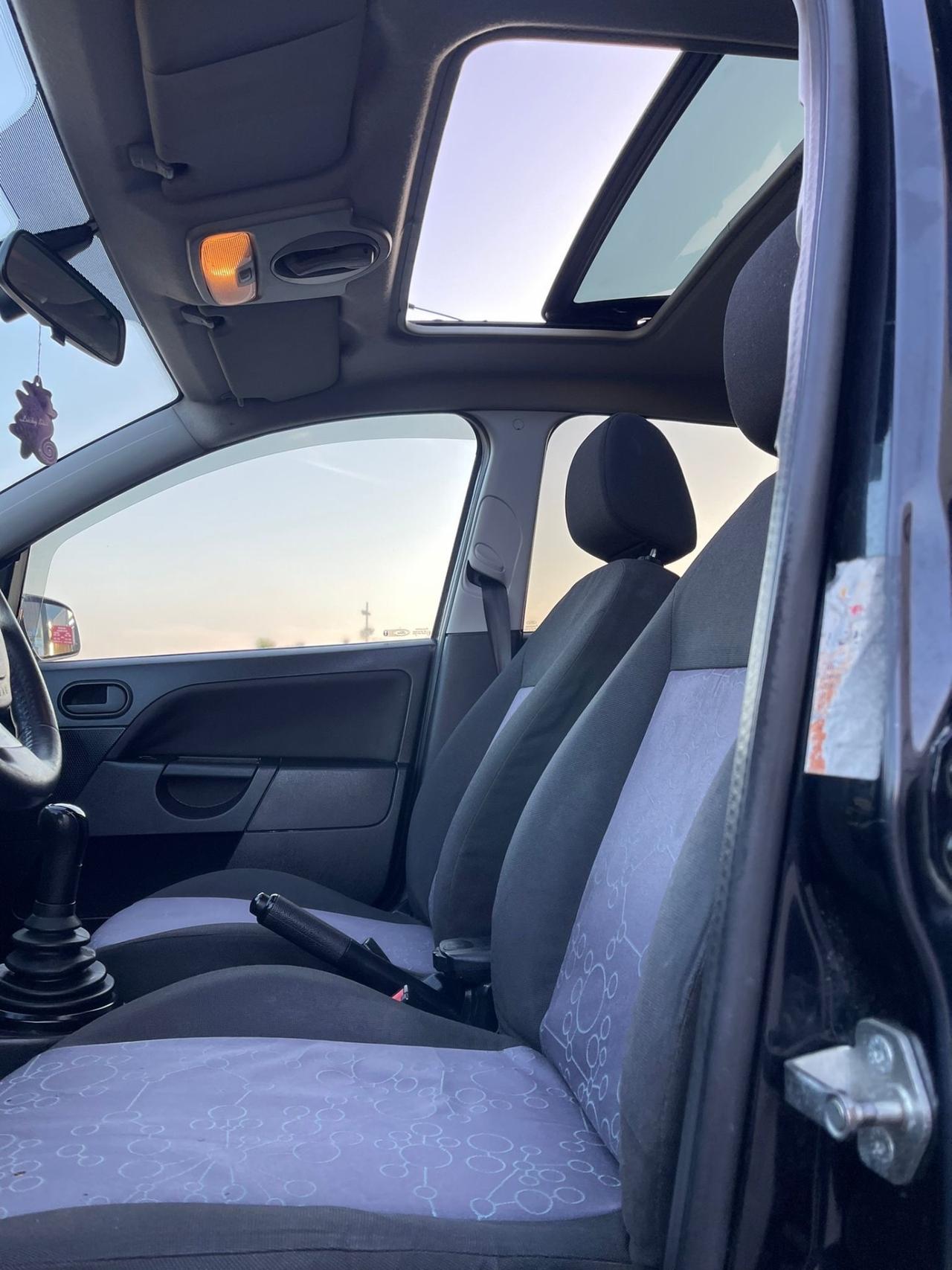 Ford Fiesta 1.4 TDCi - TETTUCCIO- NEOPATENTATI
