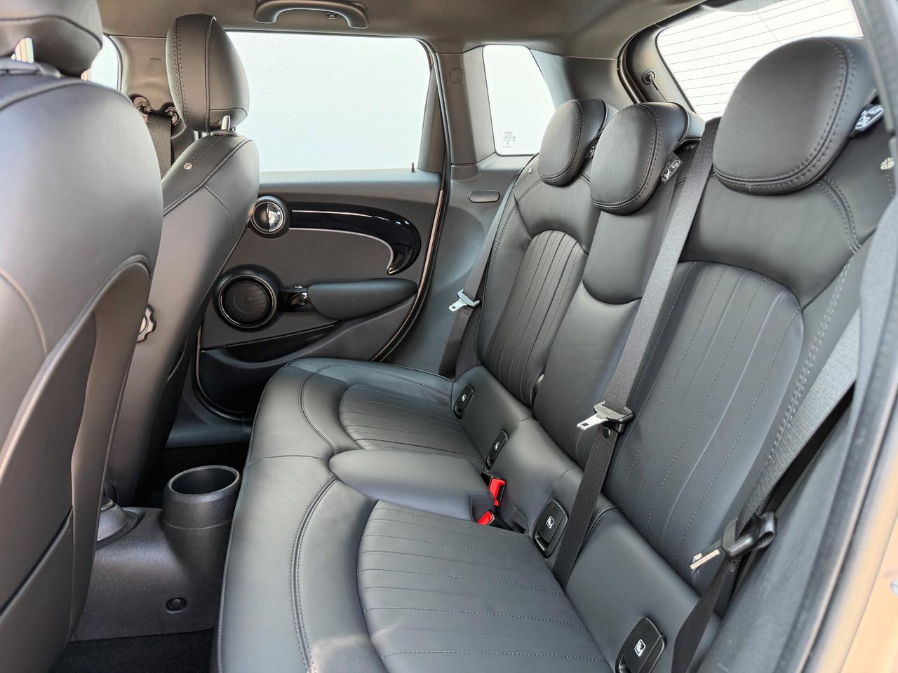 Mini 1.5 Cooper Yours Trim