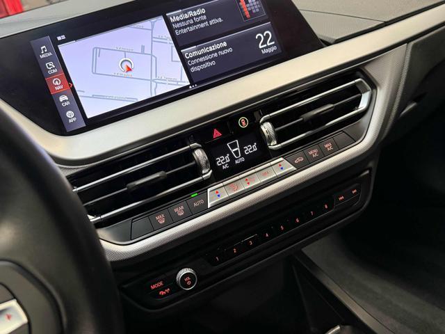 BMW 118 i 5p. Business Advantage