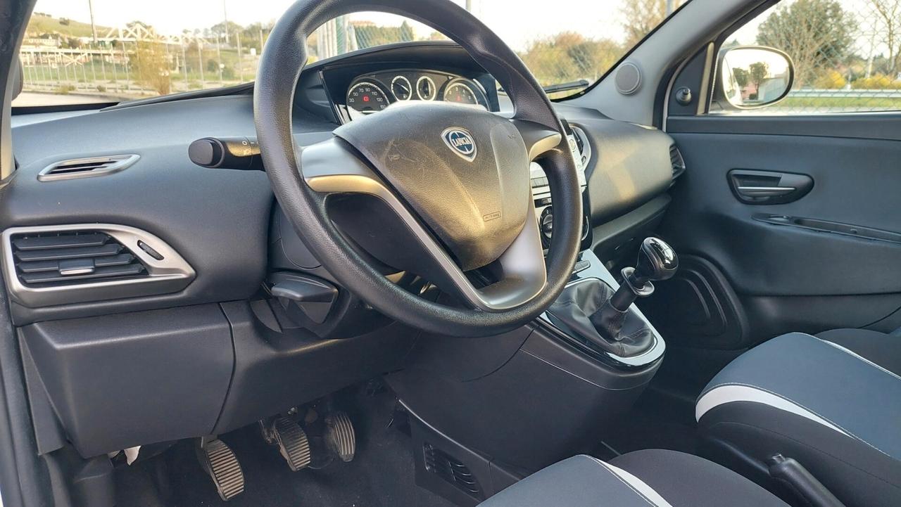 LANCIA YPSILON 1.2 - UNICO PROP - POCHI CHILOMETRI