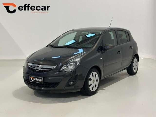 Opel Corsa 1.2 5 porte NEOPATENTATI