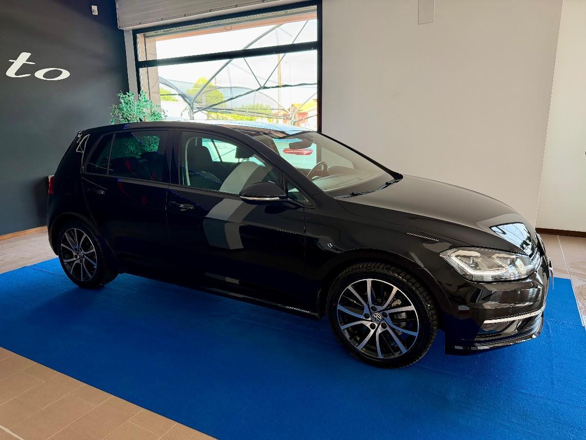 VOLKSWAGEN - Golf - 1.5 TSI EVO ACT R-Line