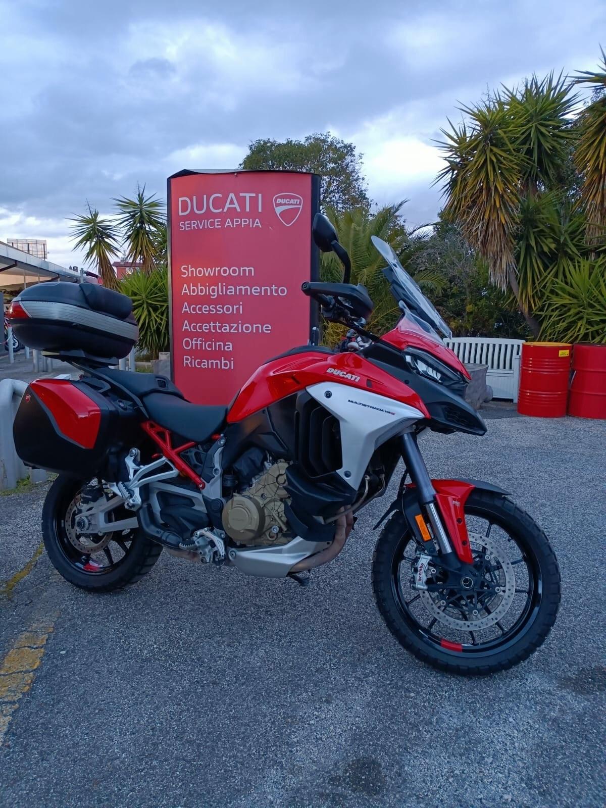Ducati Multistrada V4 TRAVEL & RADAR