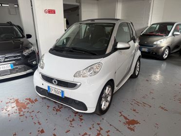 Smart ForTwo 1000 52 kW MHD cabrio passion