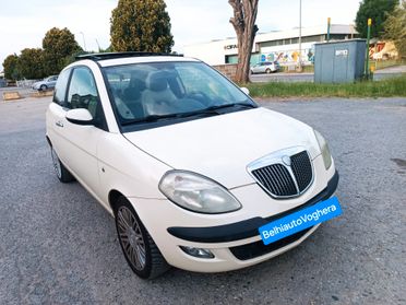 Lancia Ypsilon 2006---1.2 Benzina Neopatentati