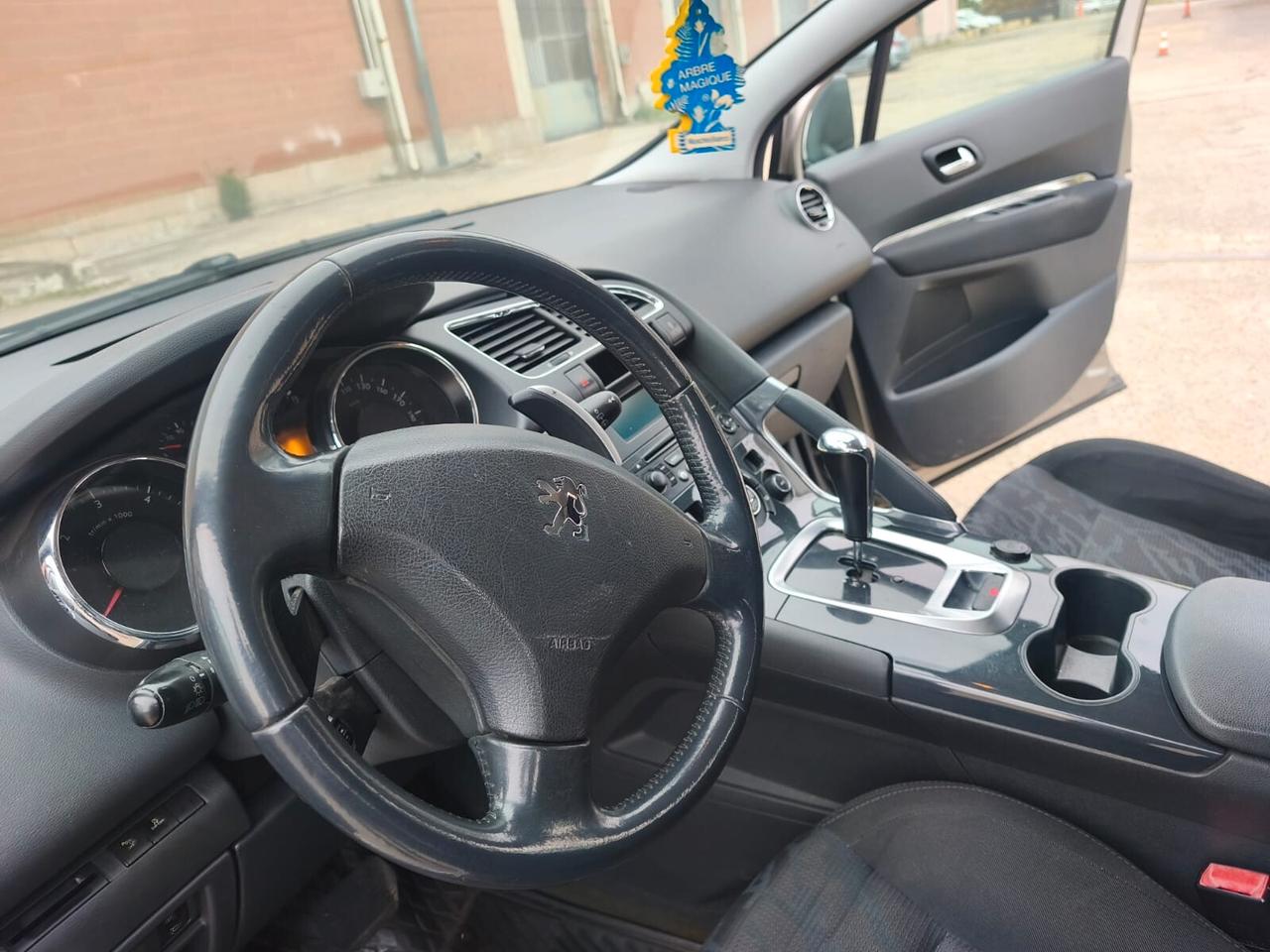 Peugeot (3008) 2009---1.6 Diesel Automatica