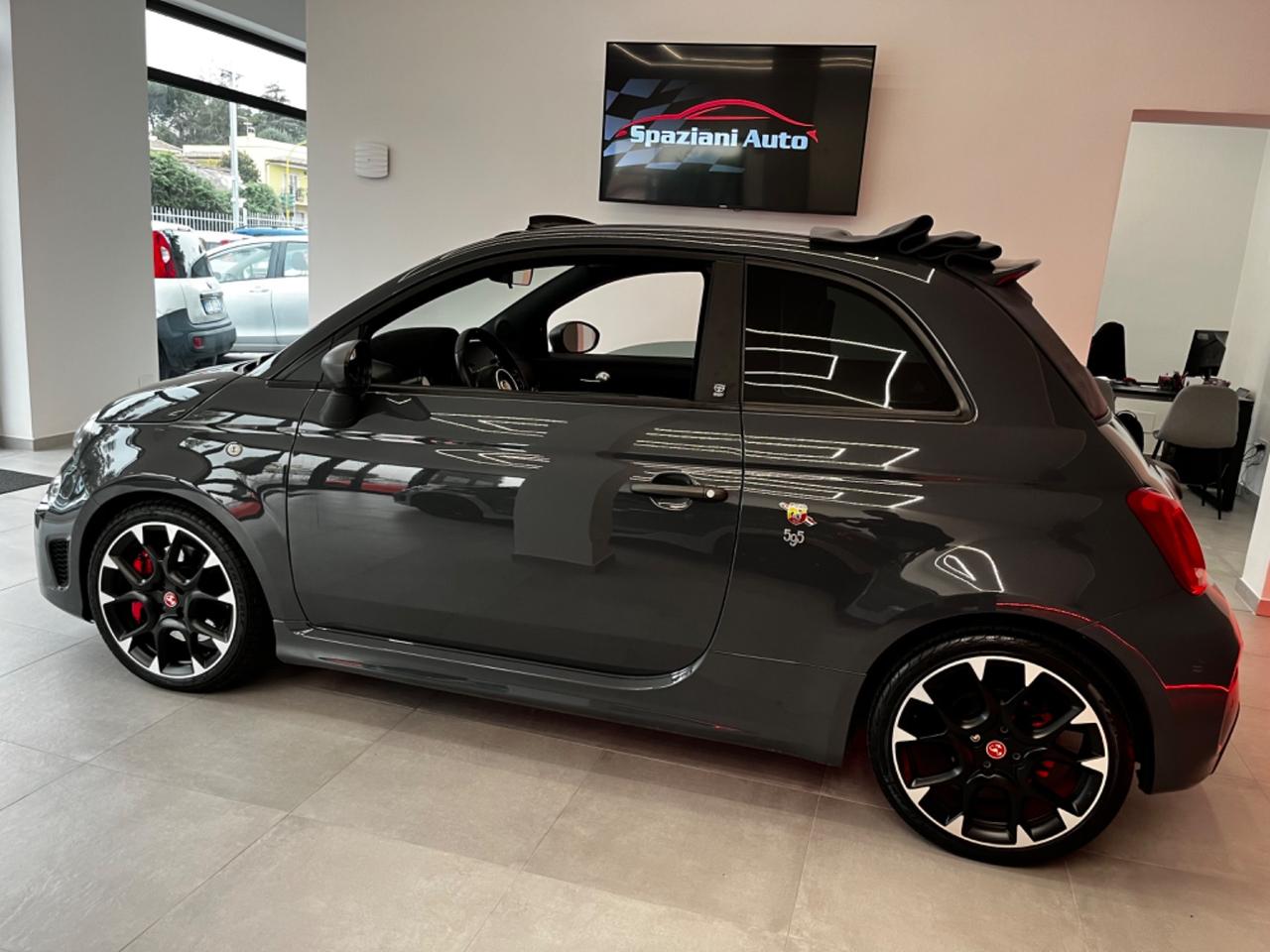 Abarth 595 C 1.4 Turbo T-Jet 180 CV Competizione