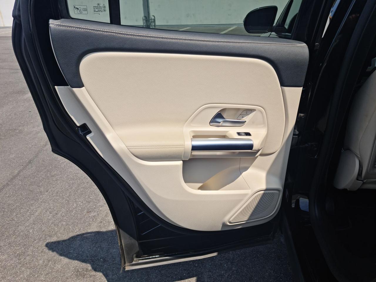 Mercedes-Benz CLA 250 PREMIUM #6265