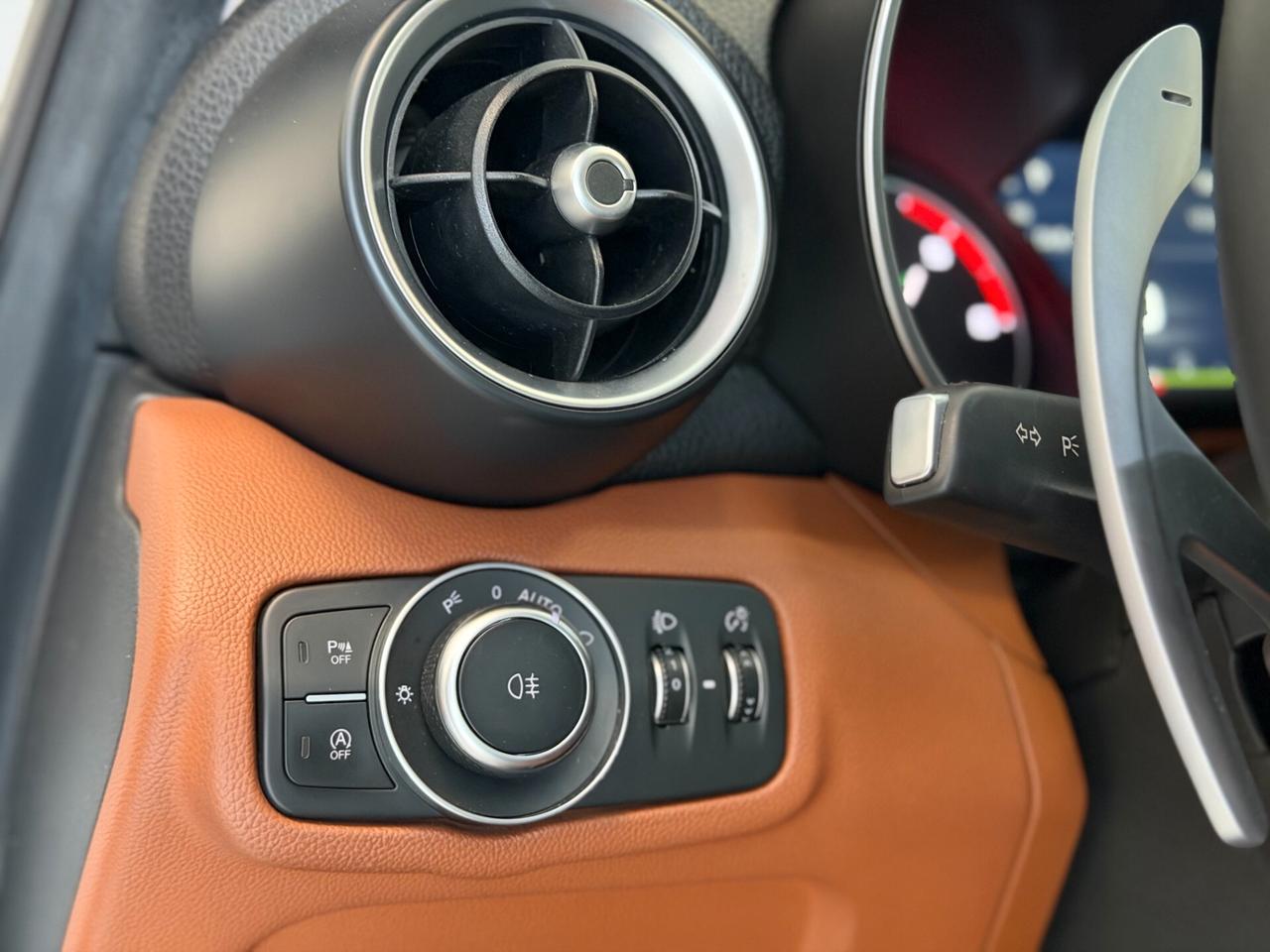 Alfa Romeo Giulia 2.2 150CV ALL. QUADRIFOGLIO PARI AL NUOVO STAGE 1