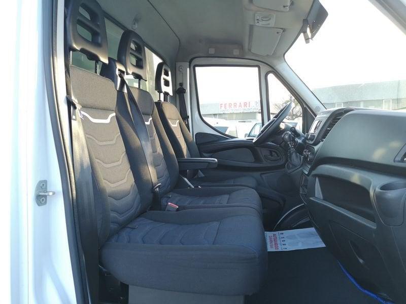 Iveco Daily 35C14H BTor 2.3 HPT Furgone con pedana idraulica