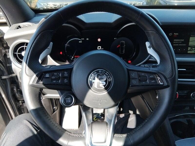 Alfa Romeo Stelvio 2023 2.2 t Veloce Q4 210cv auto