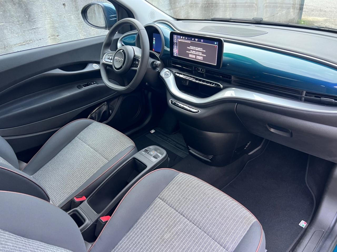 Fiat 500 500e Berlina 42 kWh