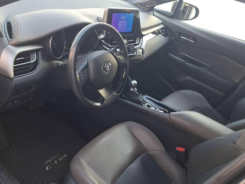 Toyota C-HR 2.0 Hybrid Lounge E-CVT