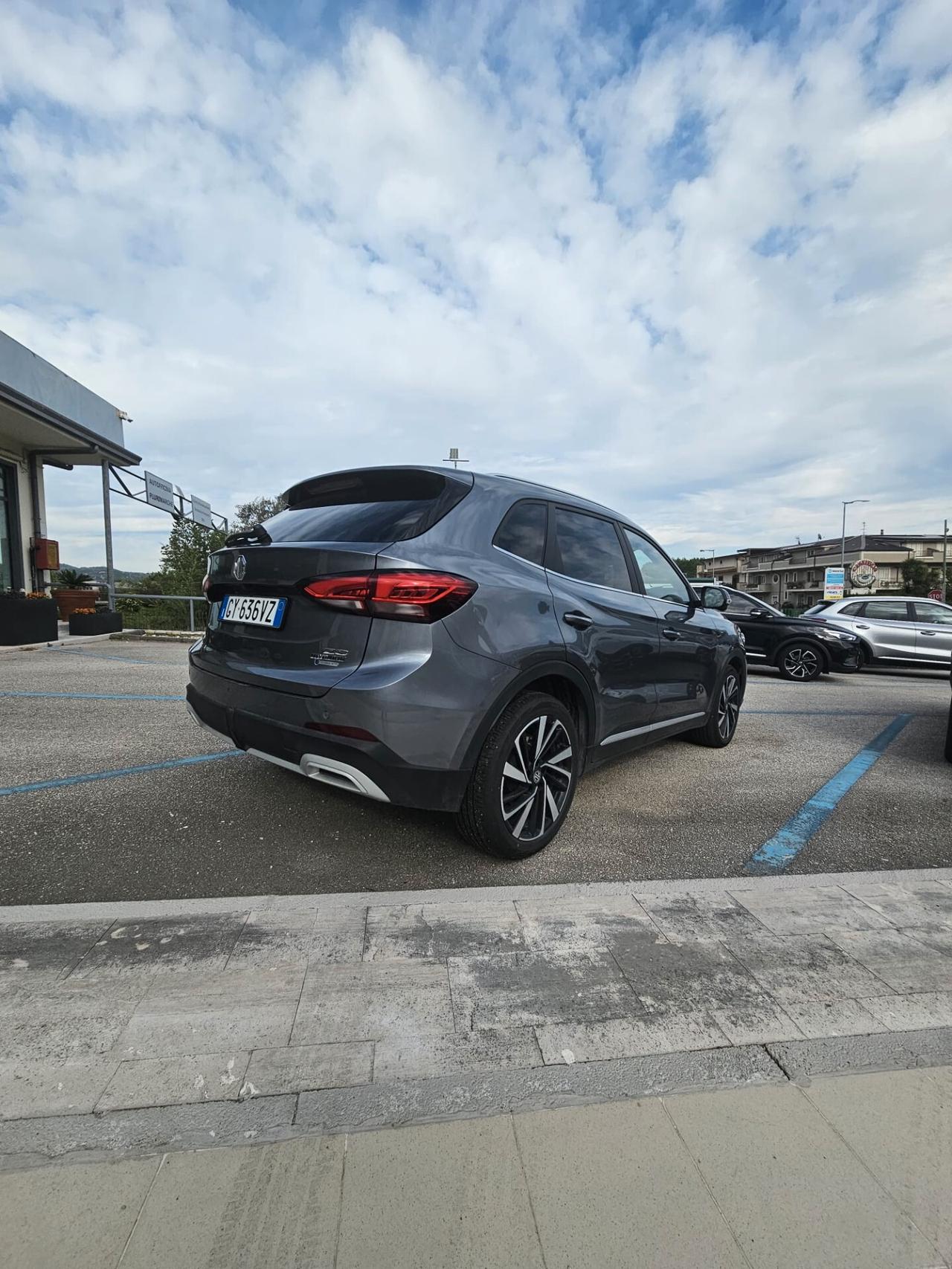 Mg ZS 1.5 Hybrid+ Luxury