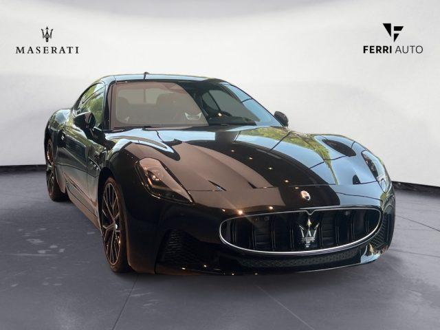 MASERATI GranTurismo V6 490 CV AWD Modena
