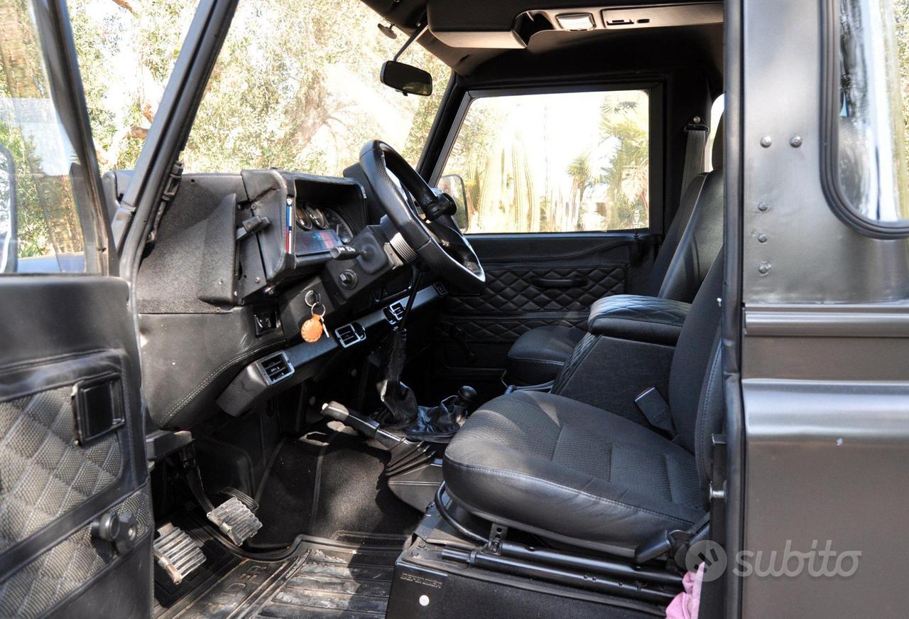 Land Rover Defender 110