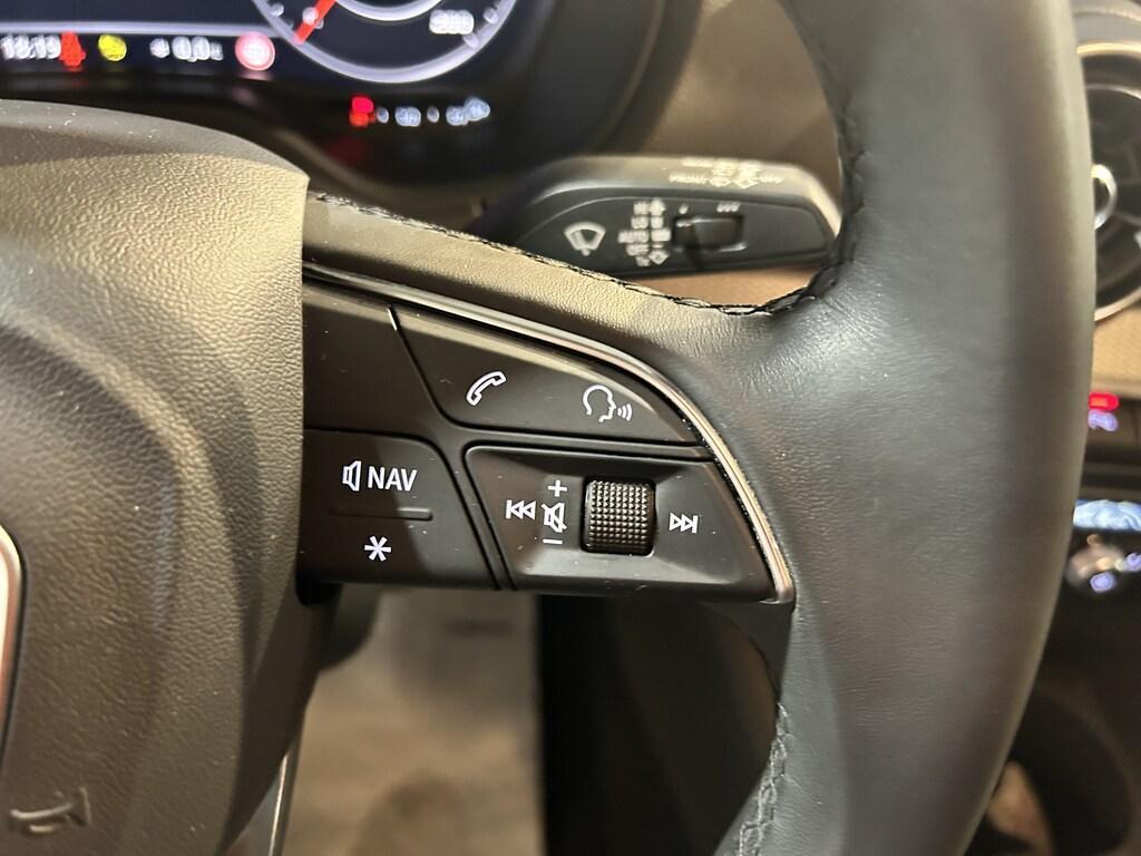 Audi Q2 35 2.0 TDI Business Quattro S tronic