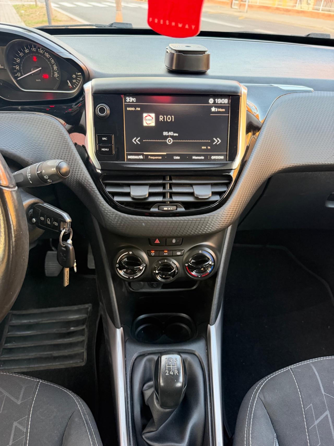 Peugeot 2008 PureTech 82 Allure