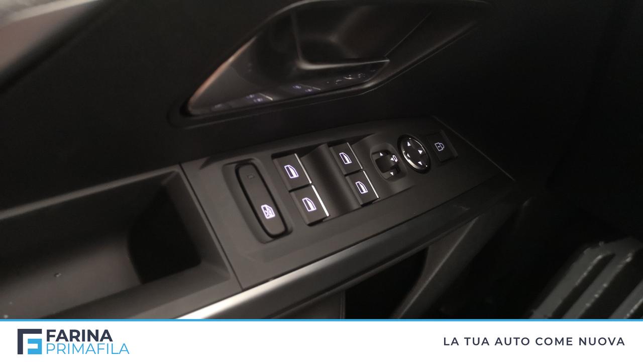 PEUGEOT Nuovo 5008 Hybrid 136 e-DCS6 GT