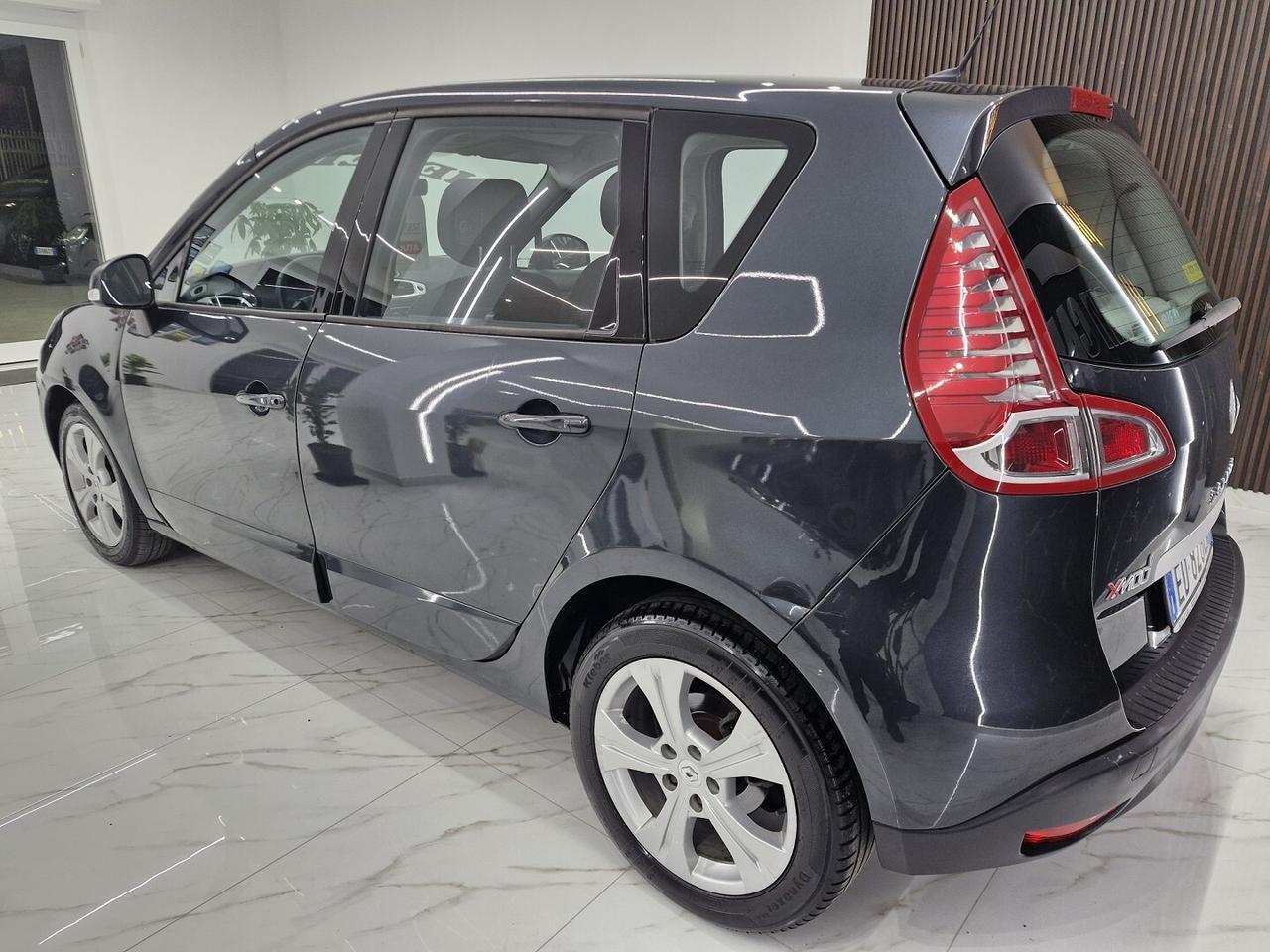 RENAULT SCENIC X-MOD 1.5 DCi LUXE 2010 130000KM