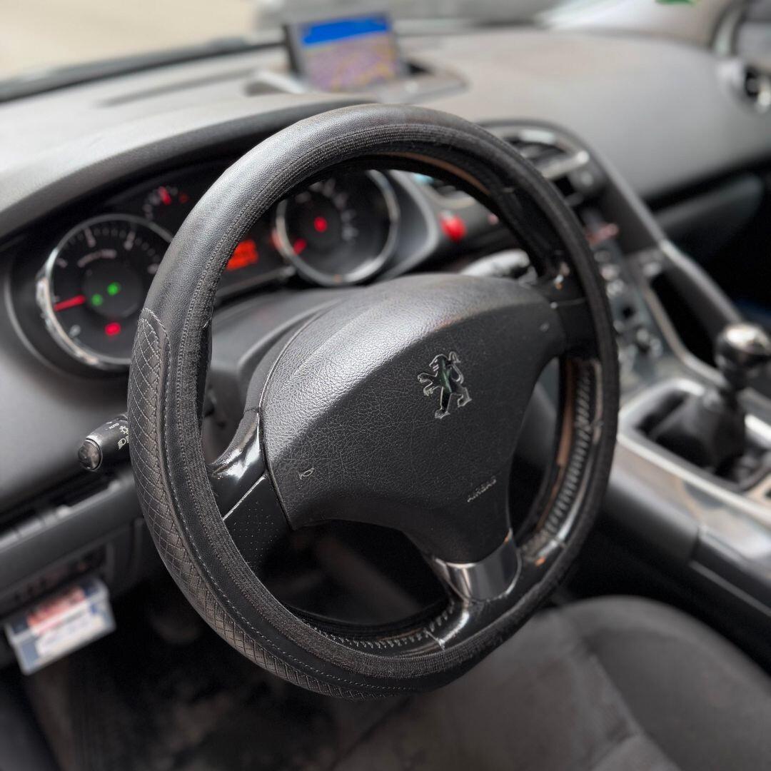 Peugeot 3008 1.6 HDi 115CV Style