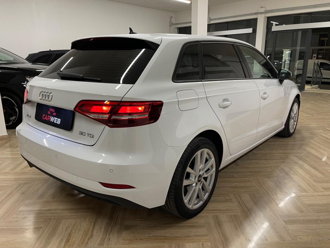 AUDI A3 SPB 1.6 TDI 116CV Navy 2019