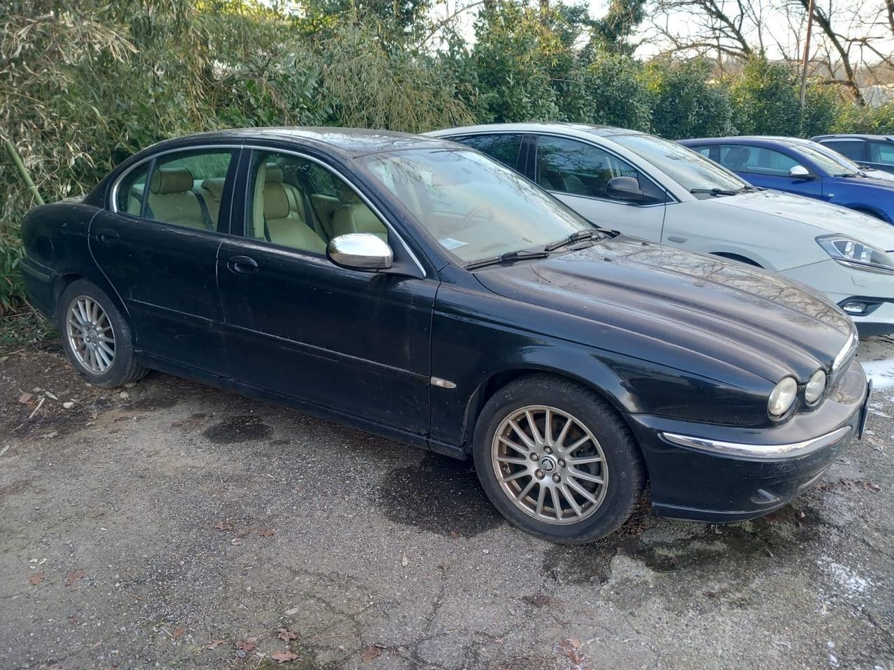 Jaguar X-Type 2.2D cat Executive