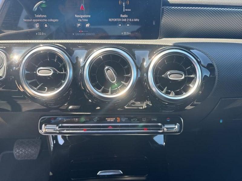Mercedes-Benz Classe A A 180 D SPORT AUTO