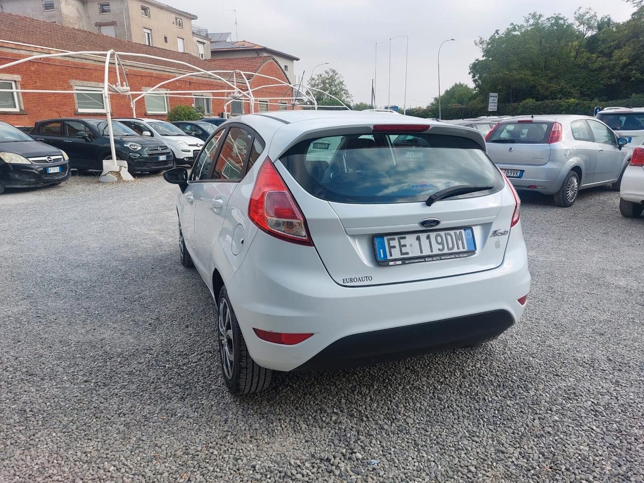 Ford Fiesta 1.4 5p. Bz.- GPL Titanium GPL CASA MADRE