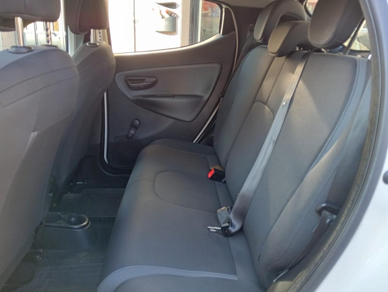 Lancia Ypsilon 1.2 69 CV 5 porte