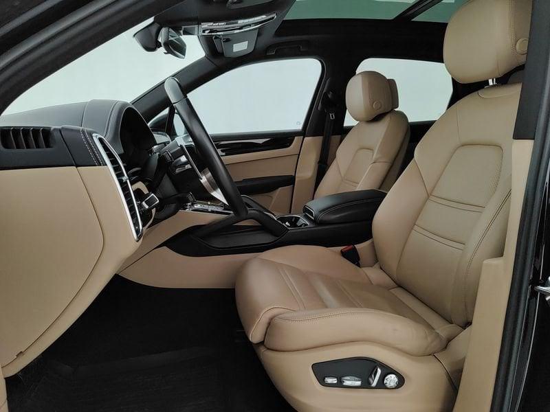 Porsche Cayenne 3.0 V6