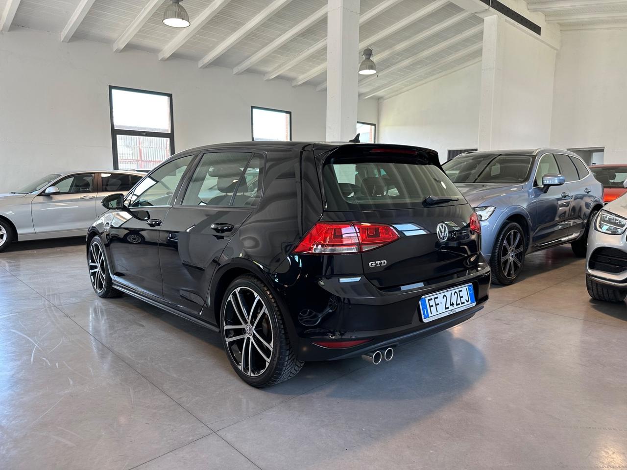 Volkswagen Golf GTD 2.0 TDI DSG 5p. Business BlueMotion Technology