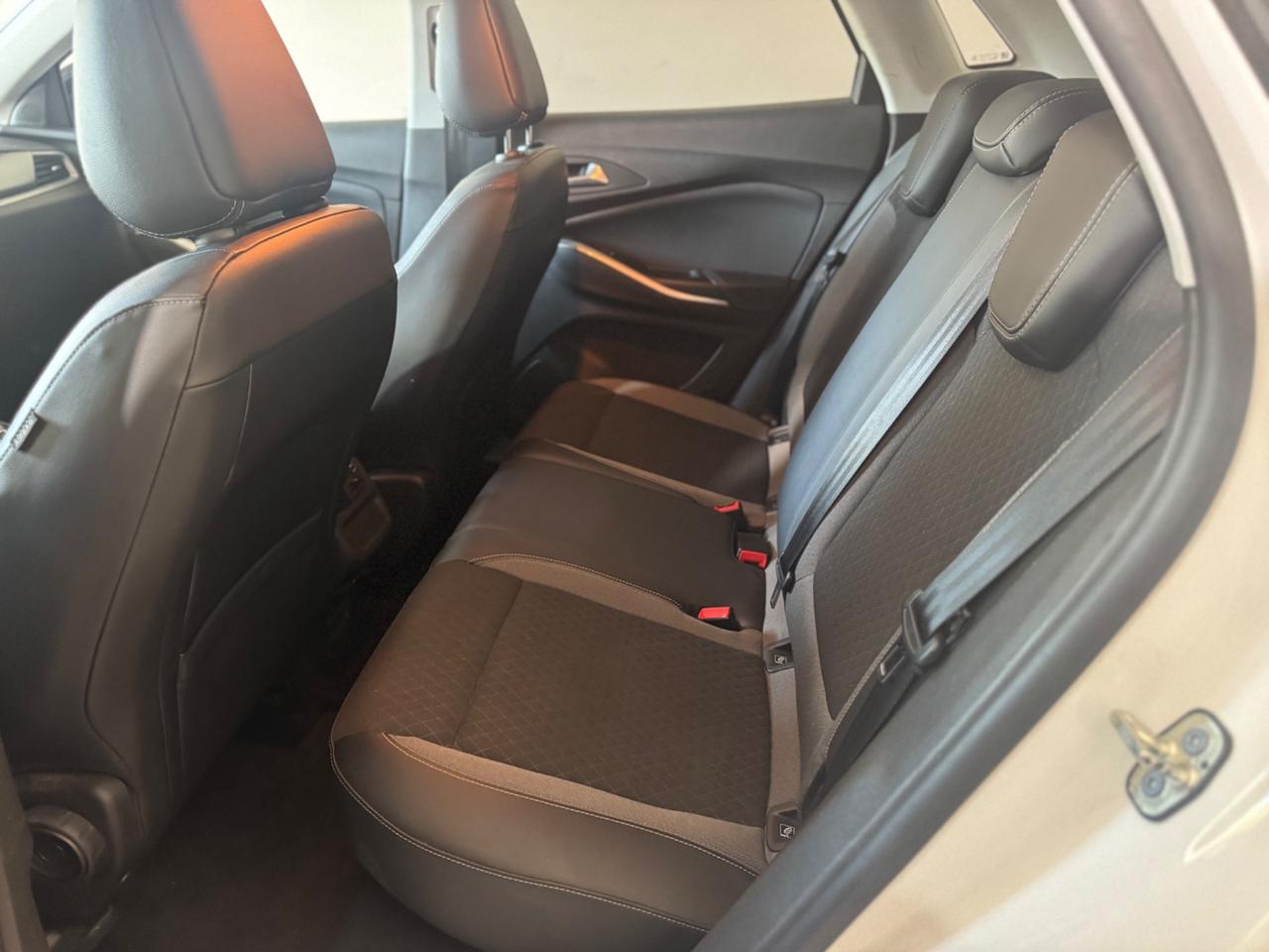 Opel Grandland 1.5 diesel Ecotec aut. Business Elegance