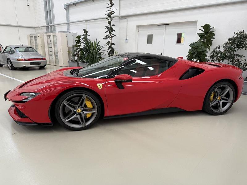 Ferrari SF90 SF90 Spider