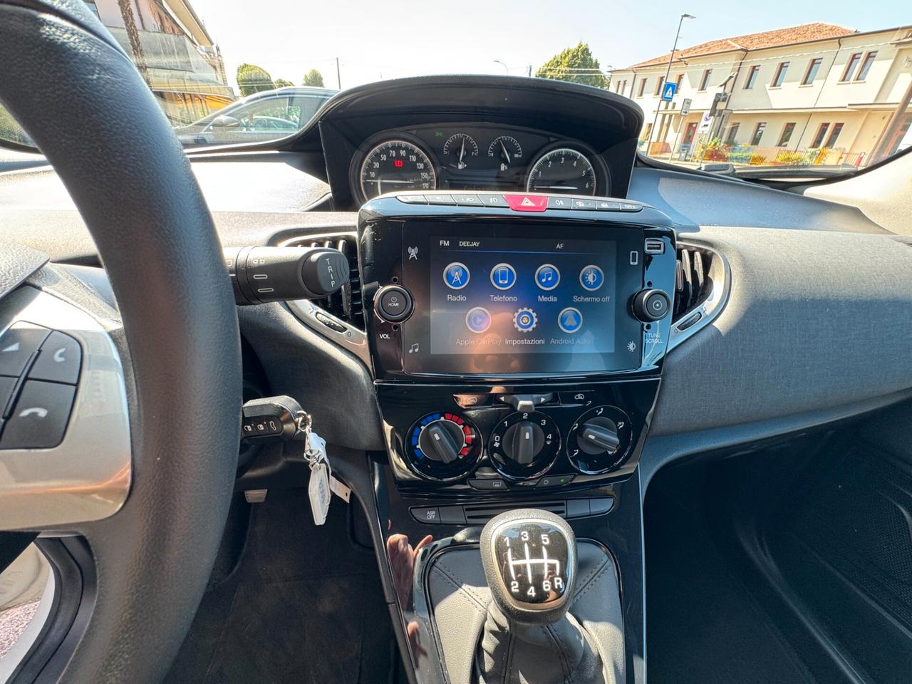 Lancia Ypsilon 1.0 FireFly 5 porte S&S Hybrid Gold