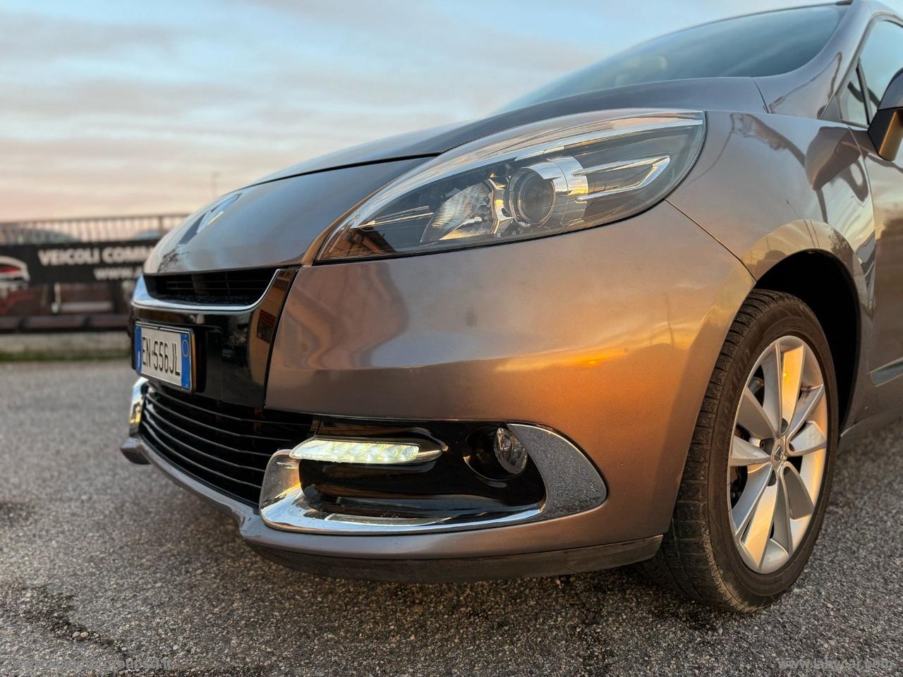 RENAULT Scénic 1.5 dCi 110 CV S&S Live