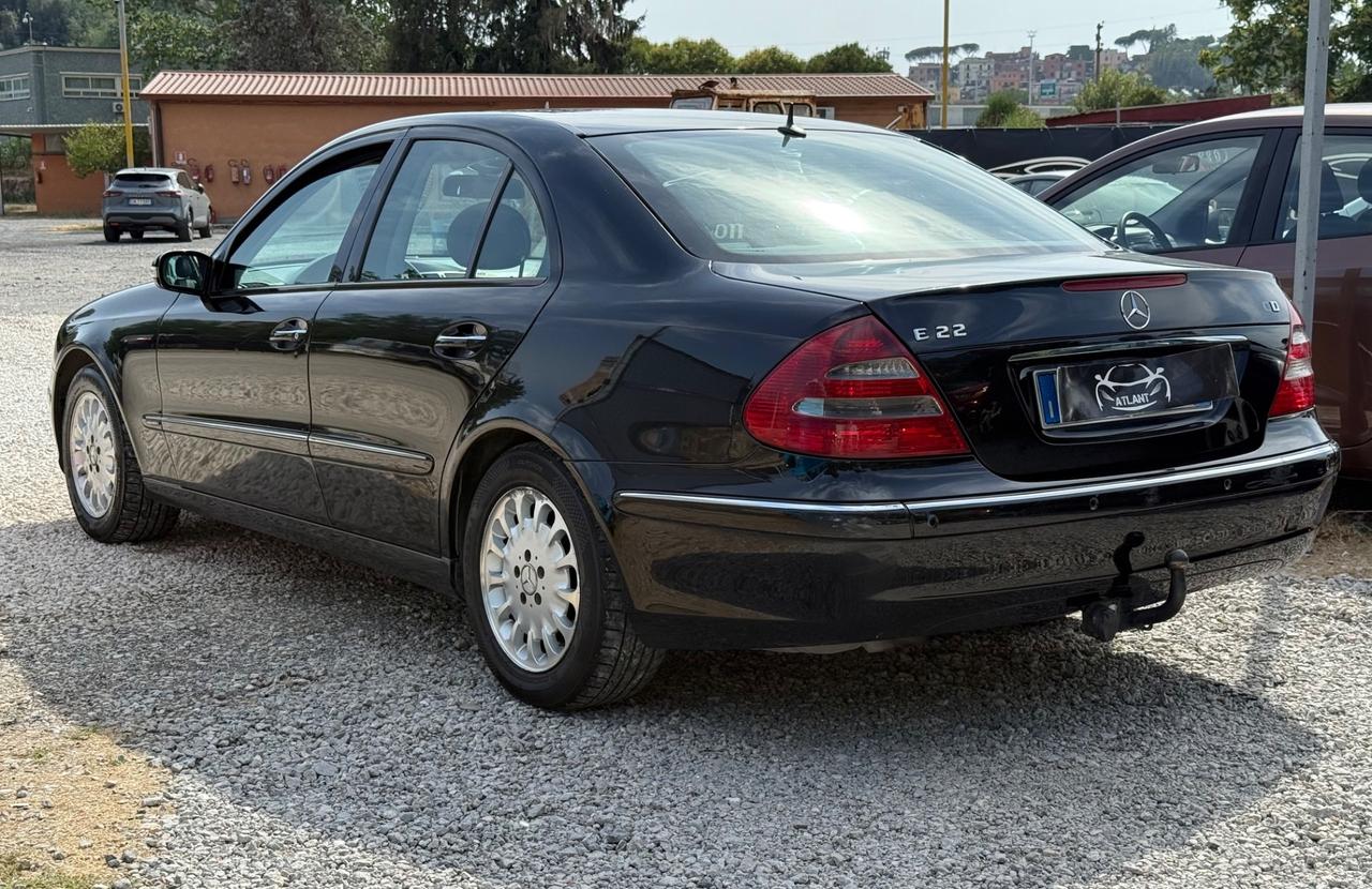Mercedes-benz E 220 CDI cat Elegance