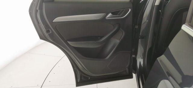 AUDI Q3 40 TFSI quattro S tronic Business Advanced