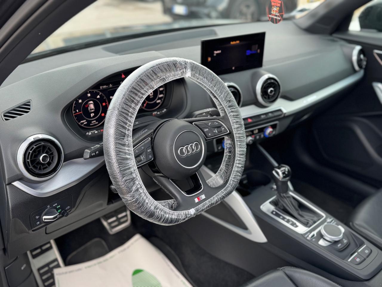 Audi Q2 30 TDI 116CV S tronic S-line Edition COCKPIT tetto