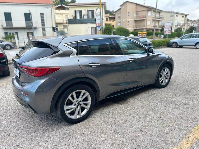 INFINITI Q30 1.5 diesel DCT Premium