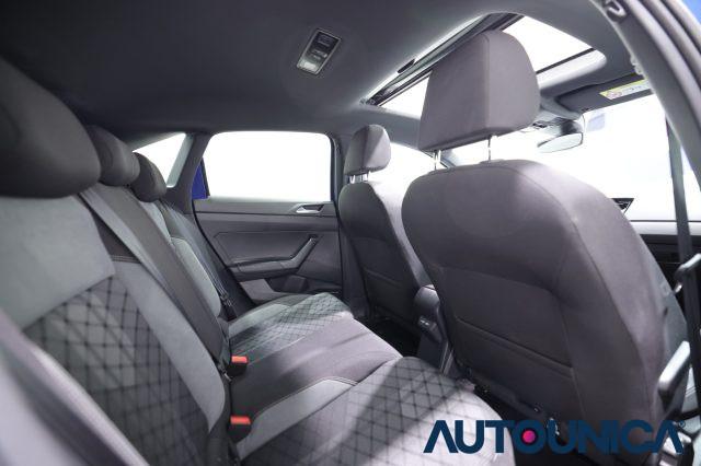 VOLKSWAGEN Taigo 1.0 TSI 115 CV R-LINE FARI LED TETTO PANORAMA
