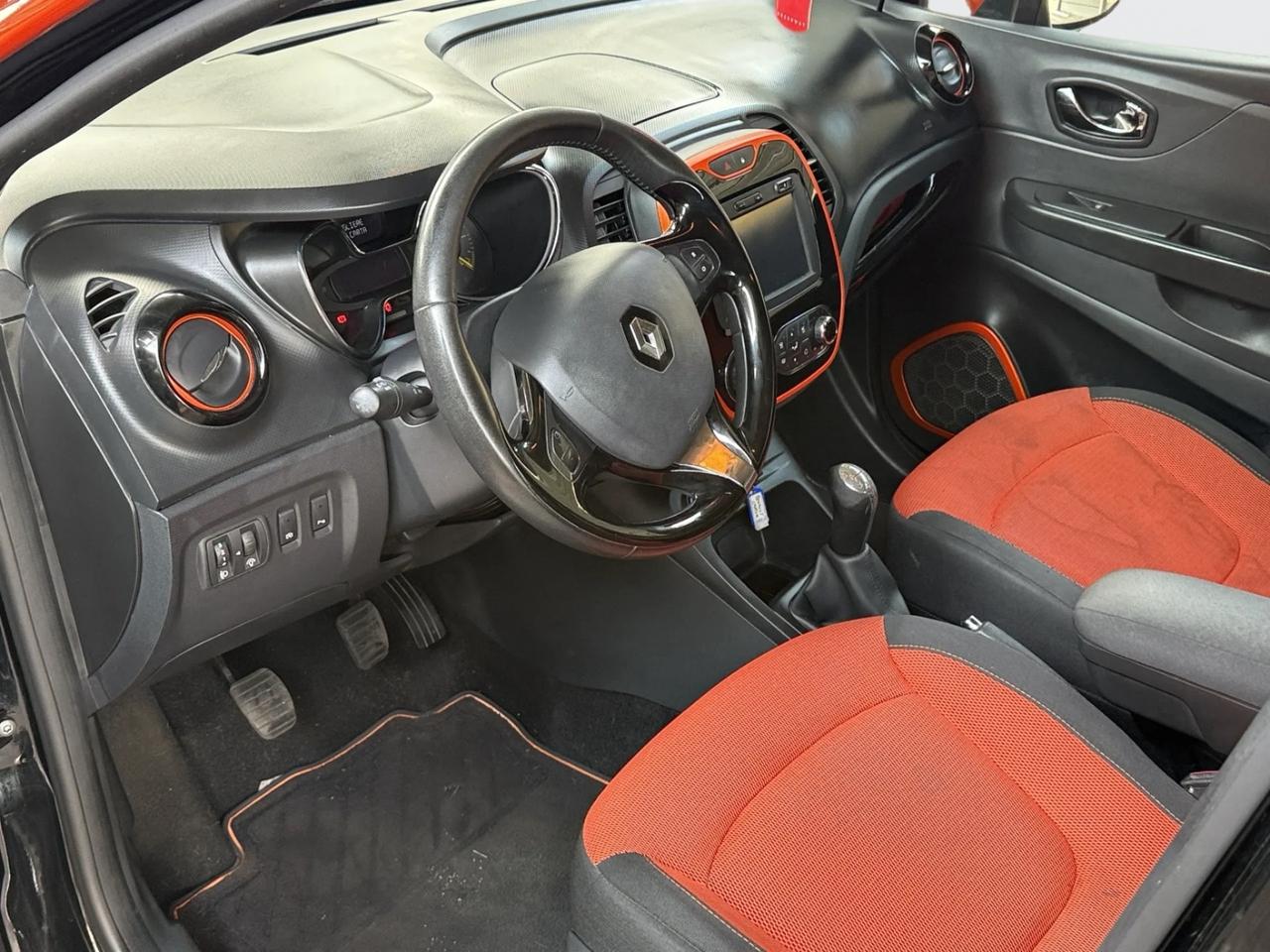 Renault CAPTUR *0.9 *90 CV 5 porte Intens*NEOPATENTATI*