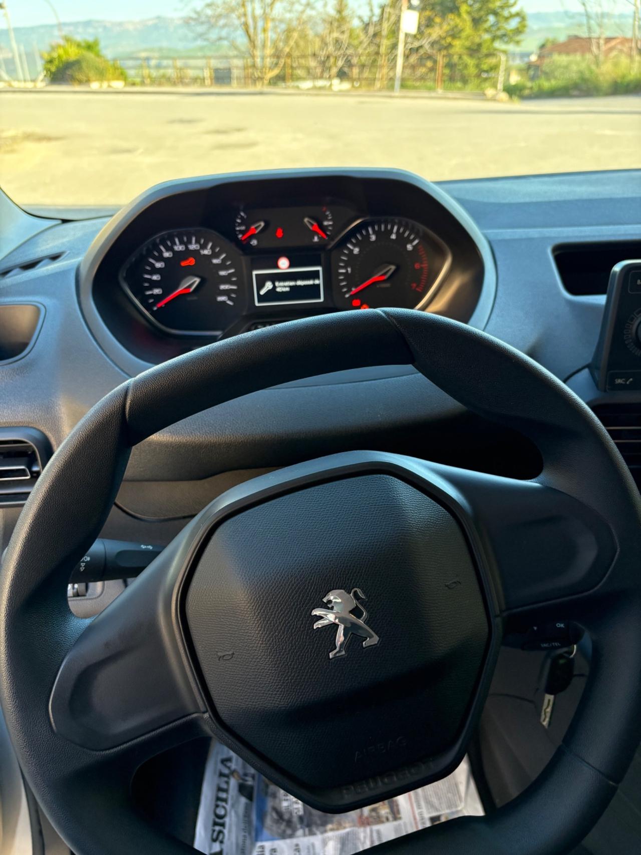 Peugeot Rifter BlueHDi 100 S&S Allure Standard