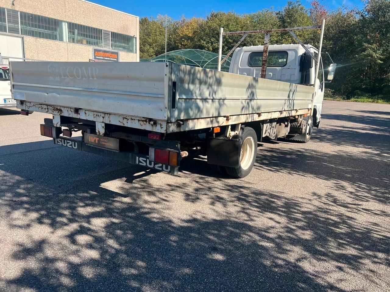 Isuzu NPR Fisso Lungo 2010