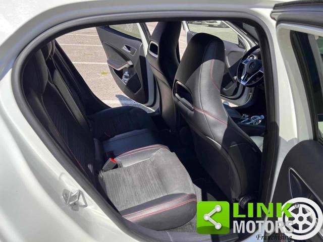 MERCEDES-BENZ GLA 200 CDI Automatic Premium