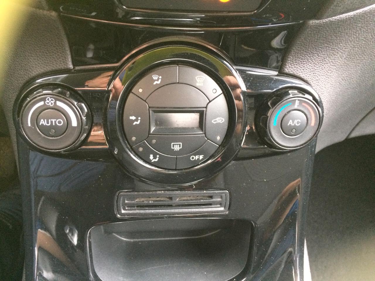 2016 Ford Fiesta 1.4 5p. Bz.- GPL Titanium tagliandata piu bombola gpl revisionata da noi !
