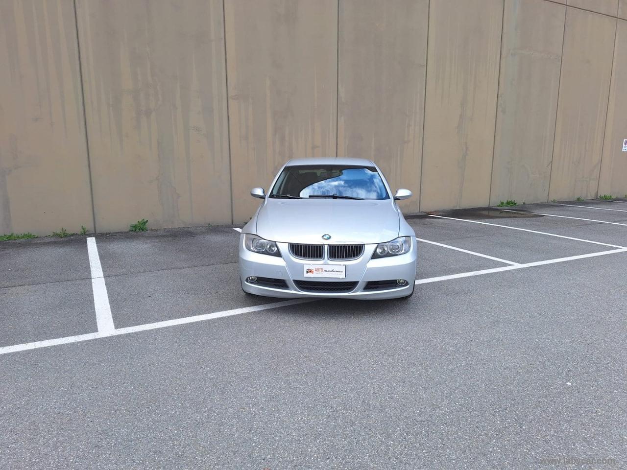 BMW 320d BERLINA CERCHI 18