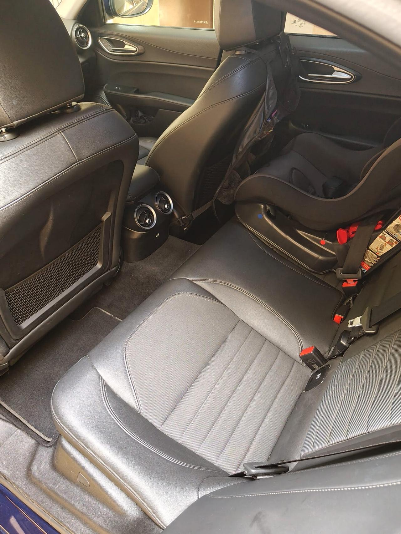 Alfa Romeo Giulia 2.2 Turbodiesel 160 CV AT8 Executive